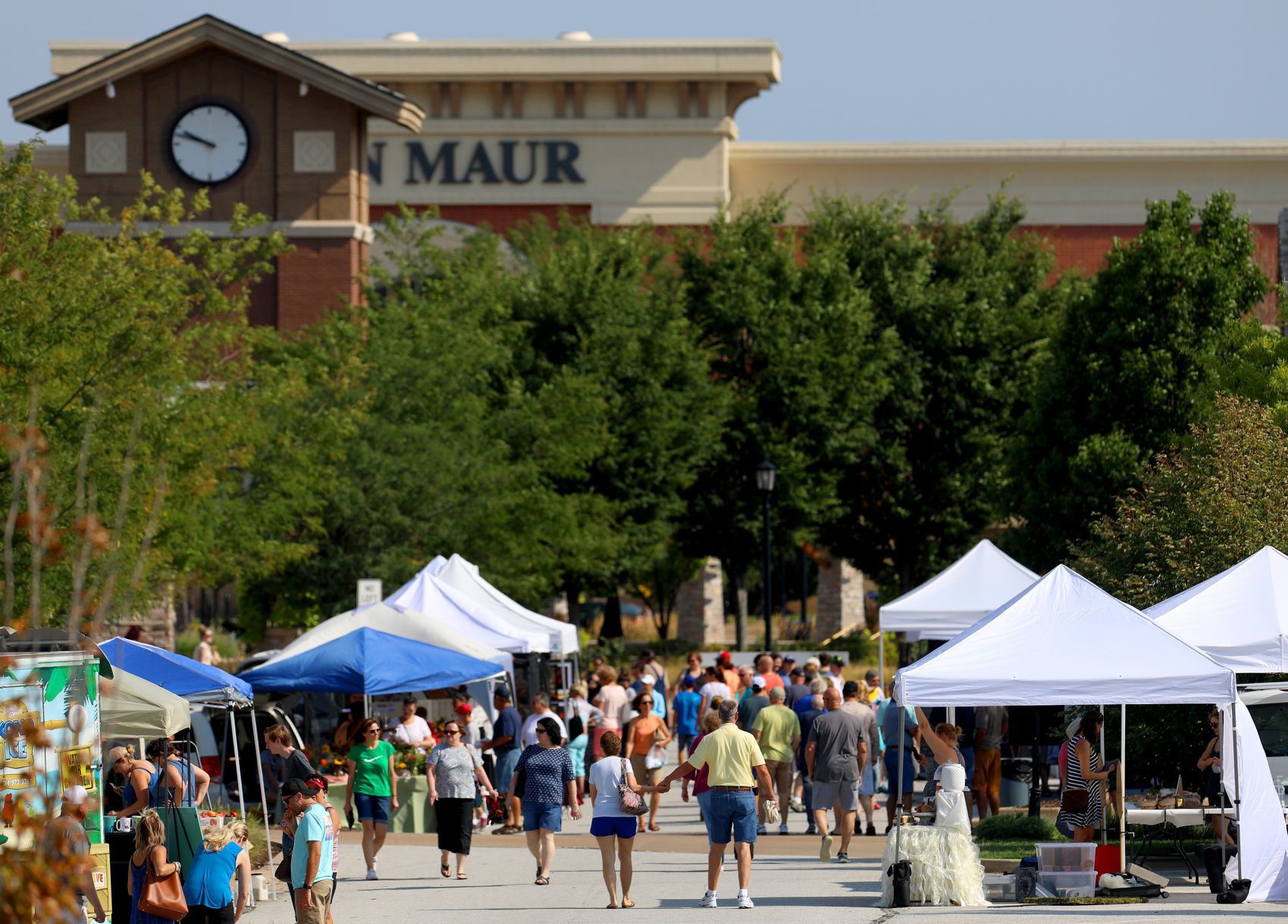 Lake St. Louis Farmers & Artists Market